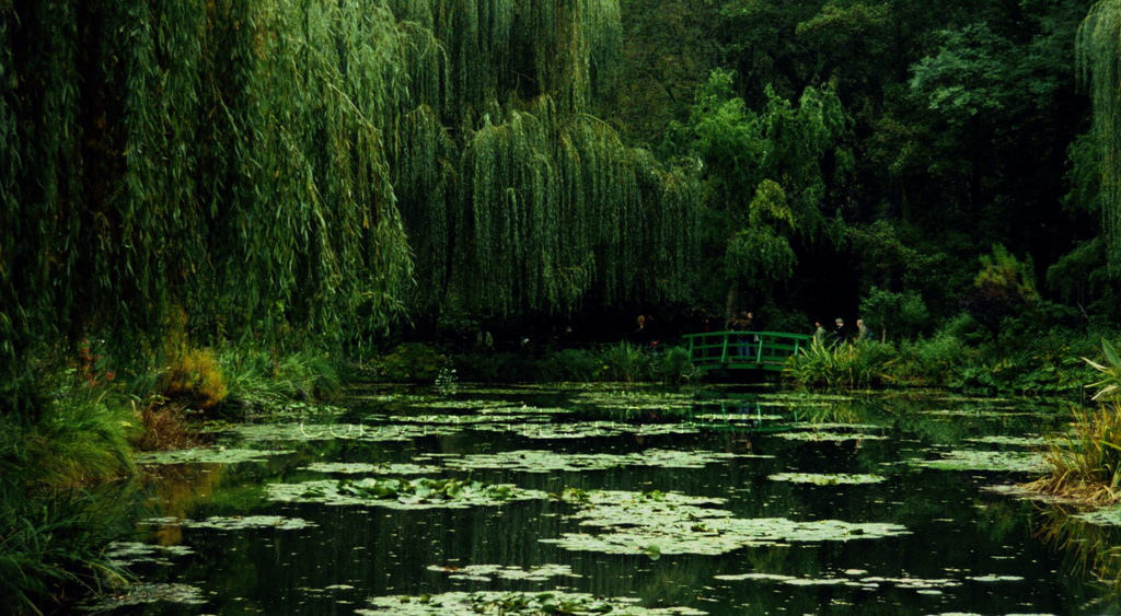 Monet's pond for a family vacation idea