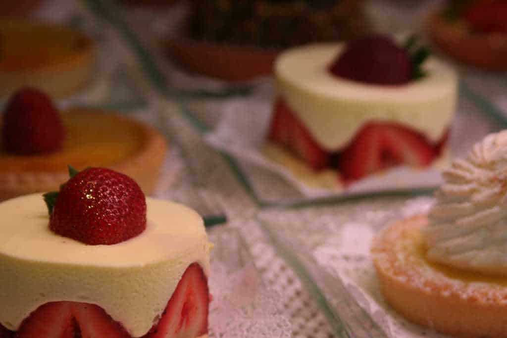 strawberry cheesecake pastries