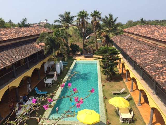 Sur la Mer India Goa pool area