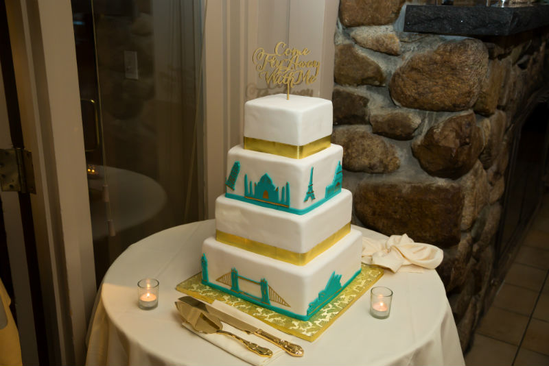 travel themed wedding cake