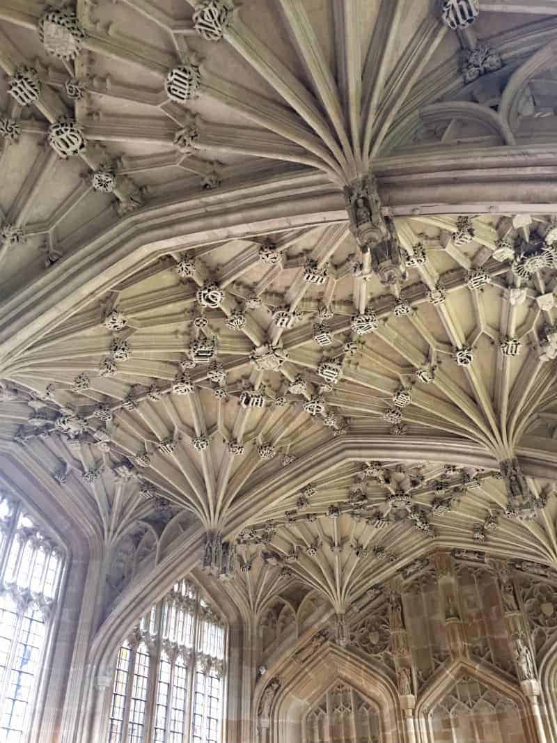 ceiling of divinity school at oxford university for a harry potter vacation