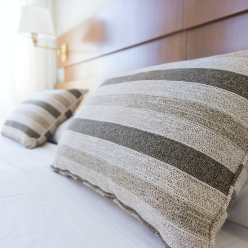 hotel safety tips - room pillows