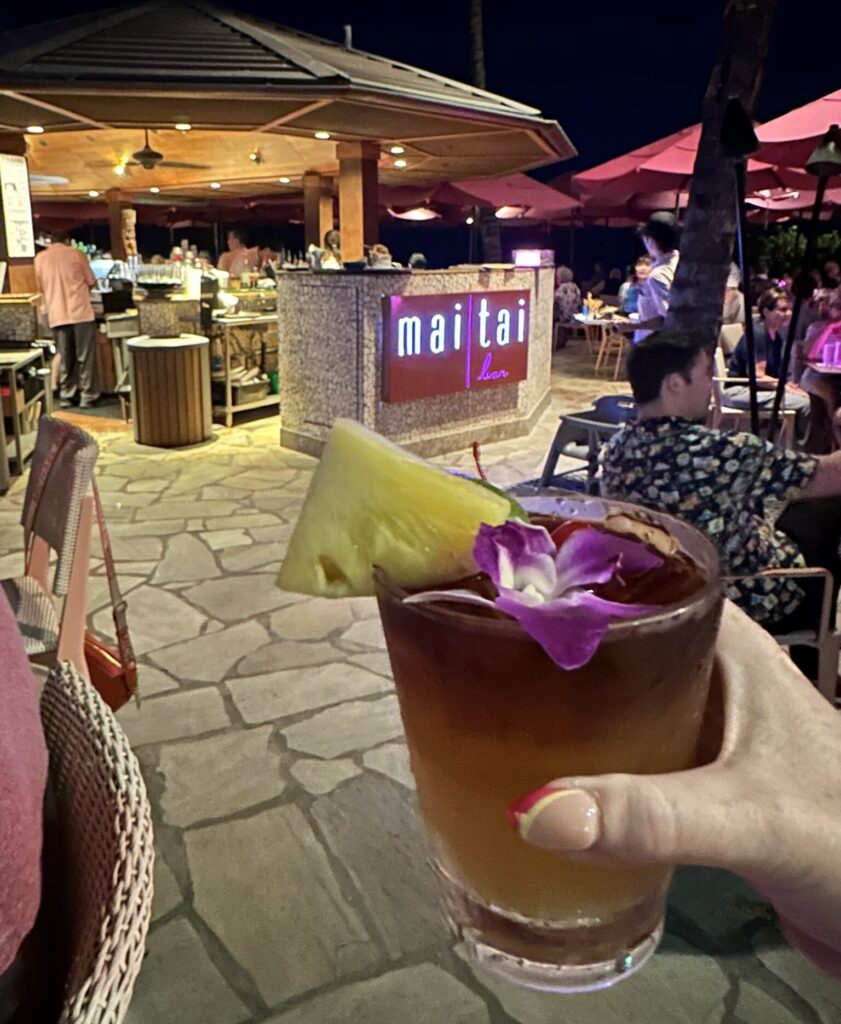 mai tais at royal hawaiian hotel waikiki