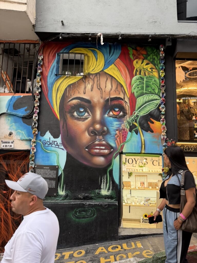 street art in comuna 13 seen on viator tour