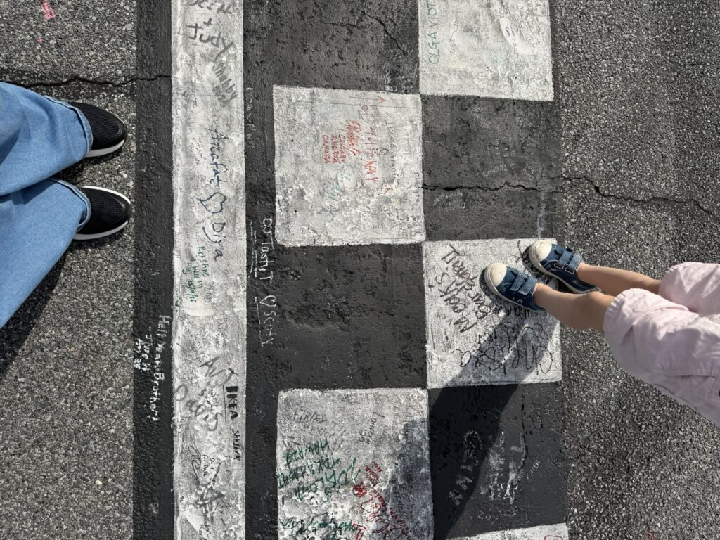 daytona speedway finish line