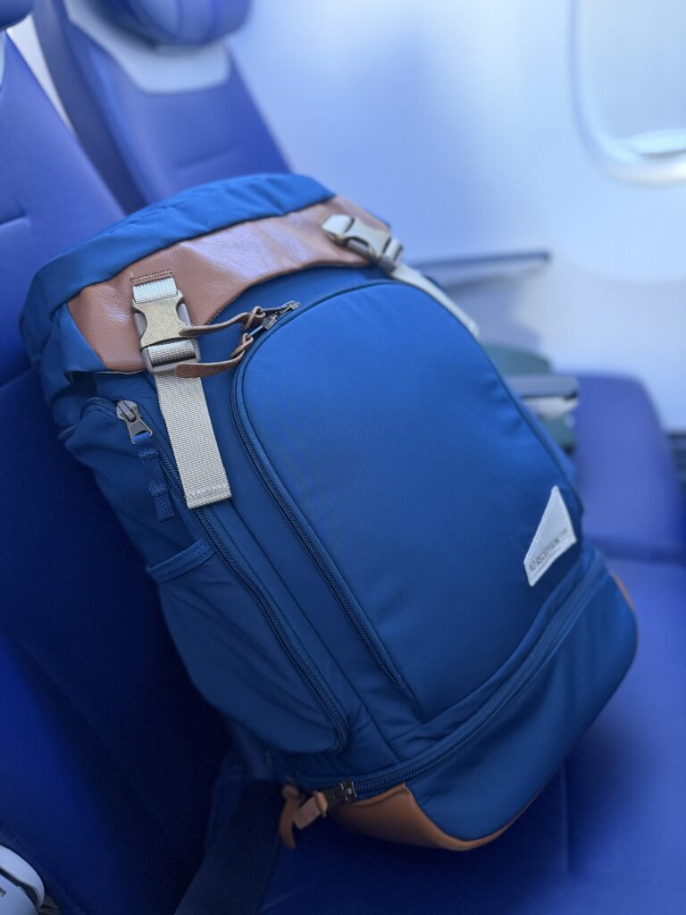 no reception club bag on plane